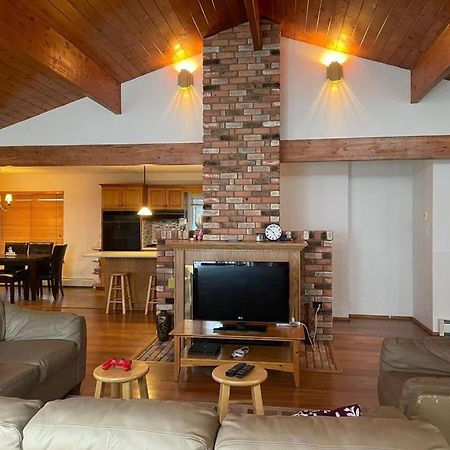 Metchosin Beach House Victoria Ngoại thất bức ảnh