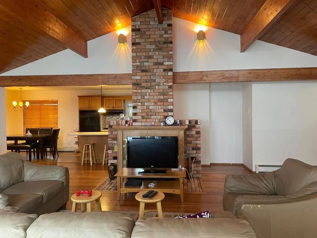 Metchosin Beach House Victoria Ngoại thất bức ảnh