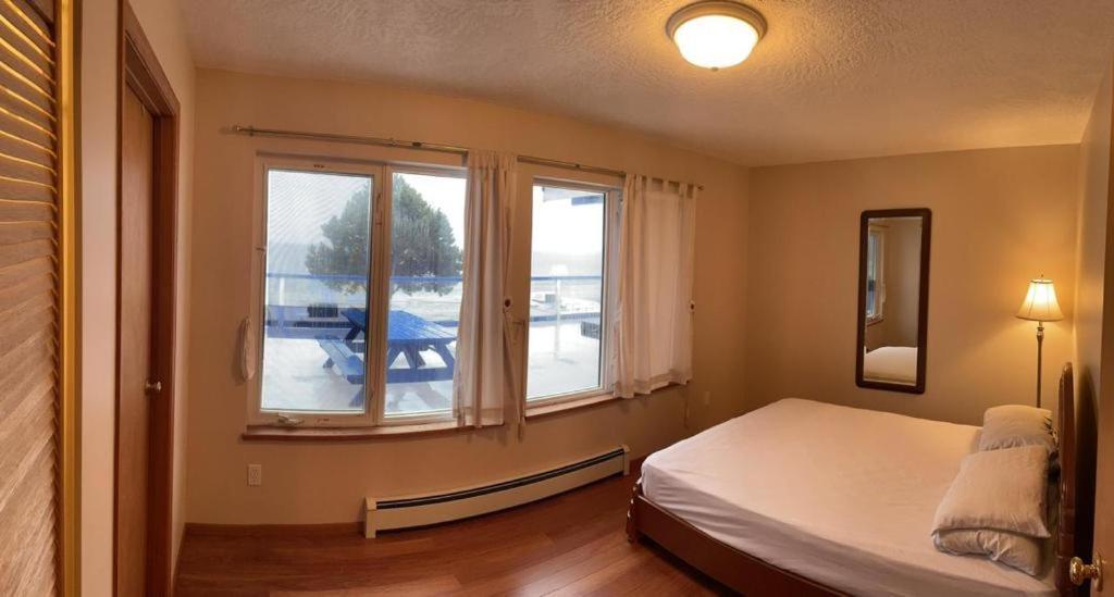 Metchosin Beach House Victoria Ngoại thất bức ảnh